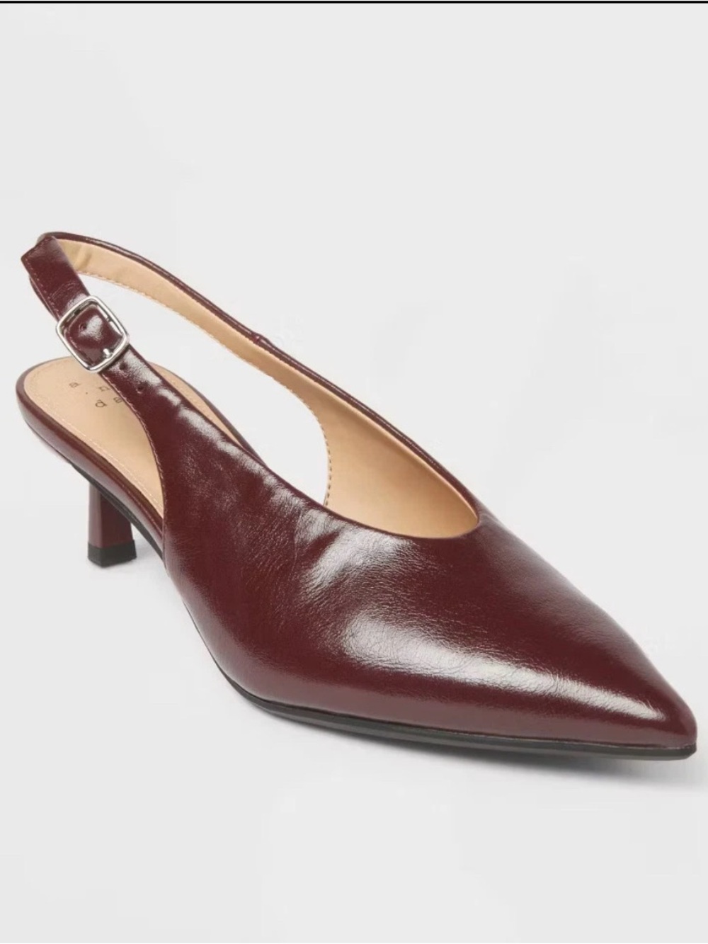 Women's Pointed Slingback Heel in Burgundy. Sz 9. New with tags.